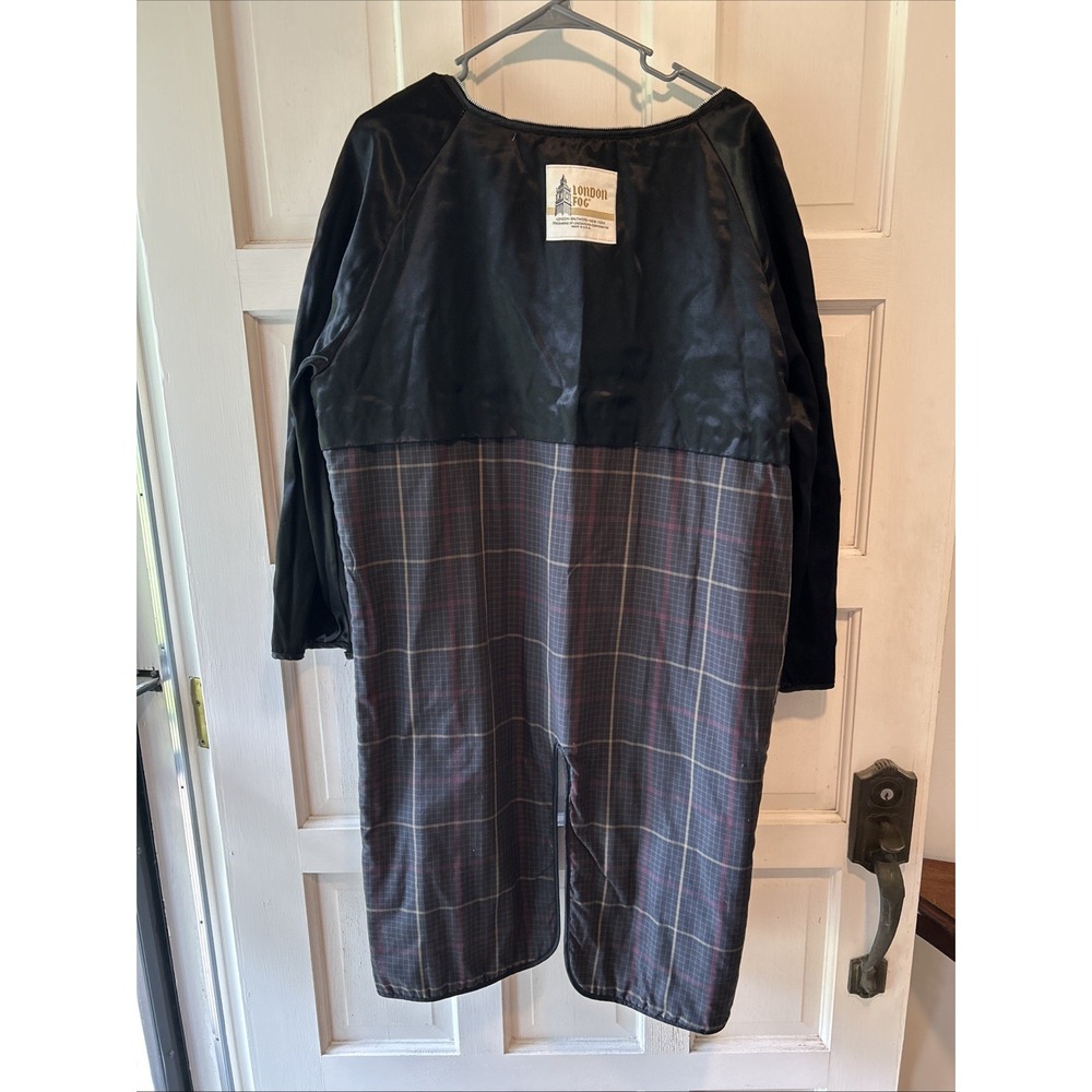 Vintage Women's‎ Plaid Coat - London Fog, 24.5 Inches PTP